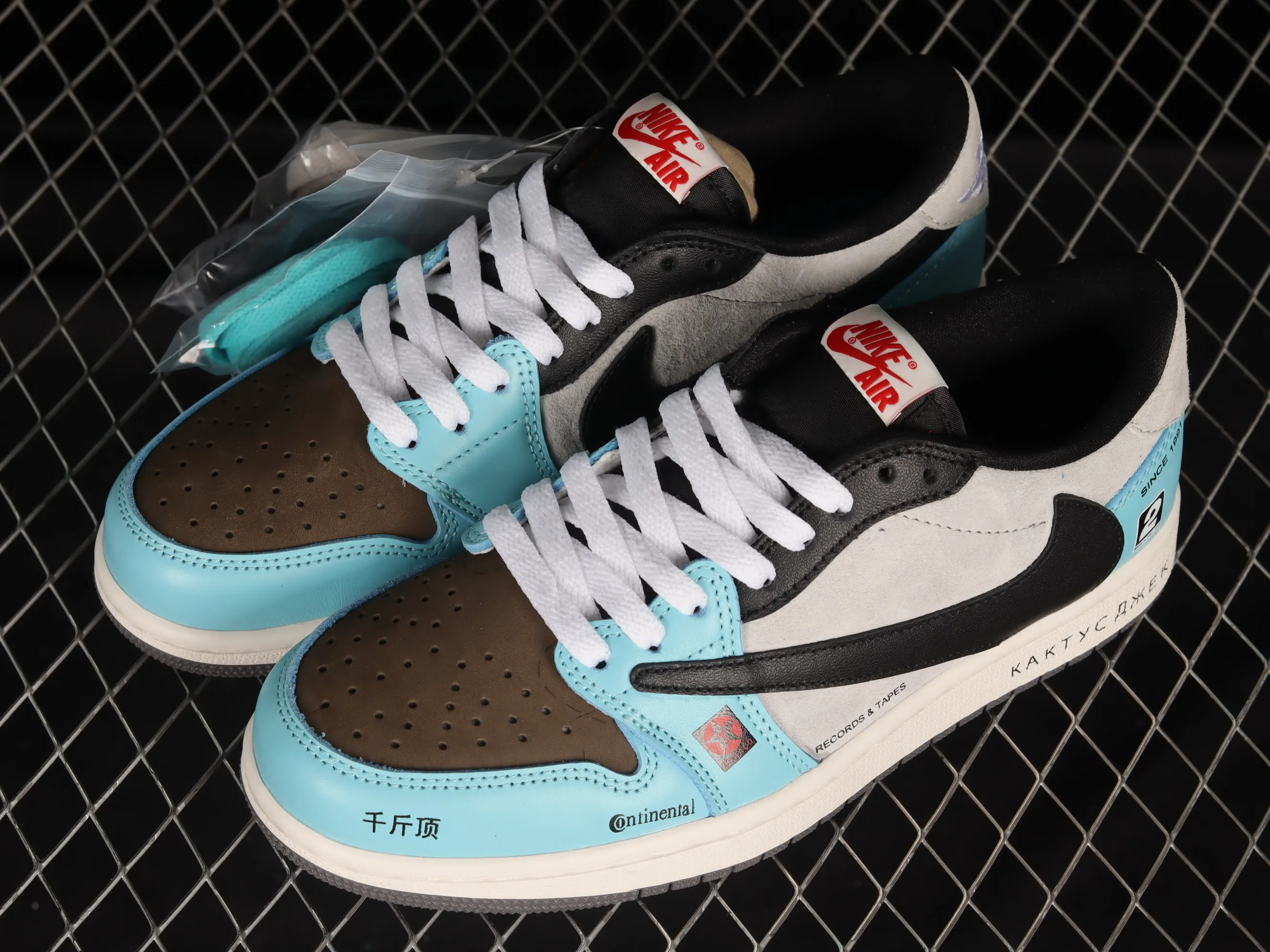 All categories Air Jordan Jordan series basketball shoes Air Jordan 1 Low Travis Scott x Nk Air Jordan 1 Low OG SP "JACKBOYS" AJ1 Joe 1TS joint BMW M3 water blue brown black barb DM7866-009